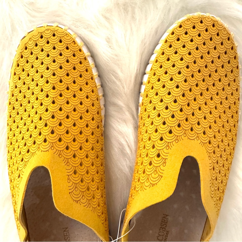 Women Ilsa Jacobsen Perforated Tulip Slip On Sz 8 Marigold View 3